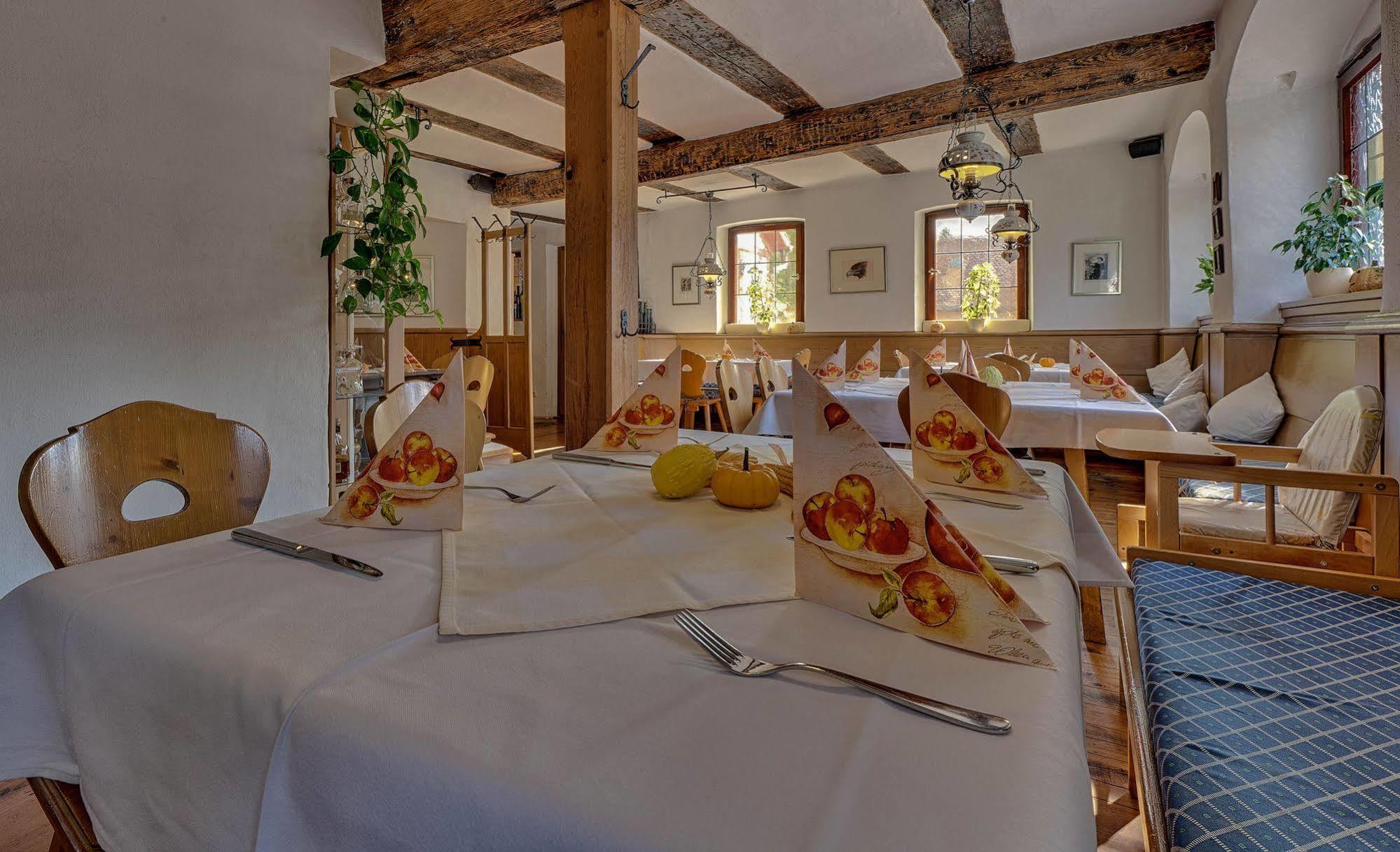 Landhaus Zum Falken Tauberzell Esterno foto