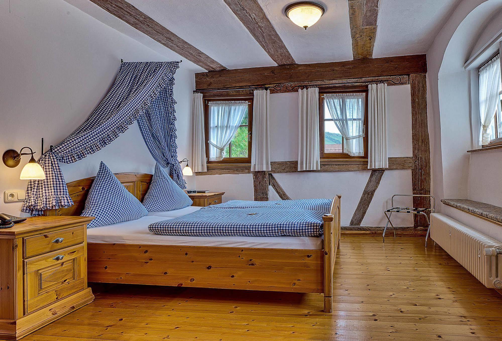 Landhaus Zum Falken Tauberzell Esterno foto